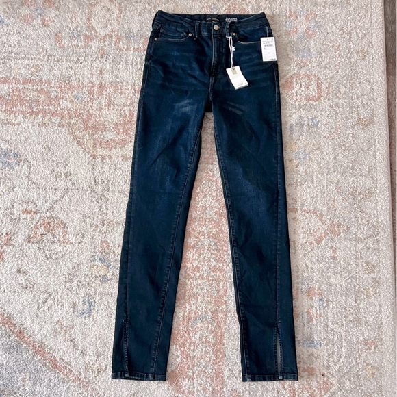 Good American Always Fits Good Classic Slim Straight Jeans 6-12